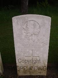 Etaples Military Cemetery - Costello, S P